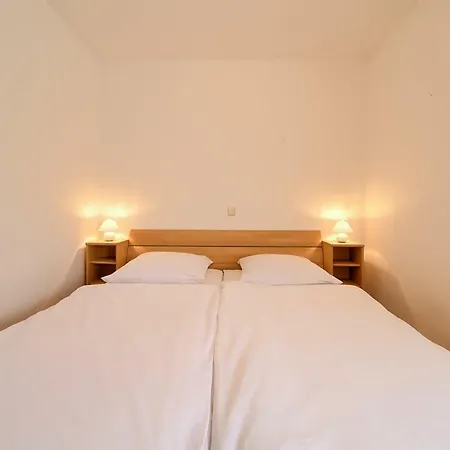 Apartman Adria Malinska Exteriör bild