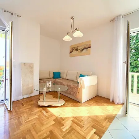 Apartman Adria Malinska Exteriör bild